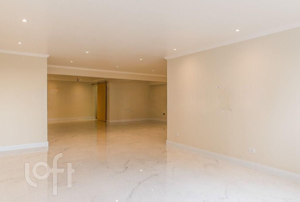 Apartamento à venda com 3 quartos, 165m² - Foto 2