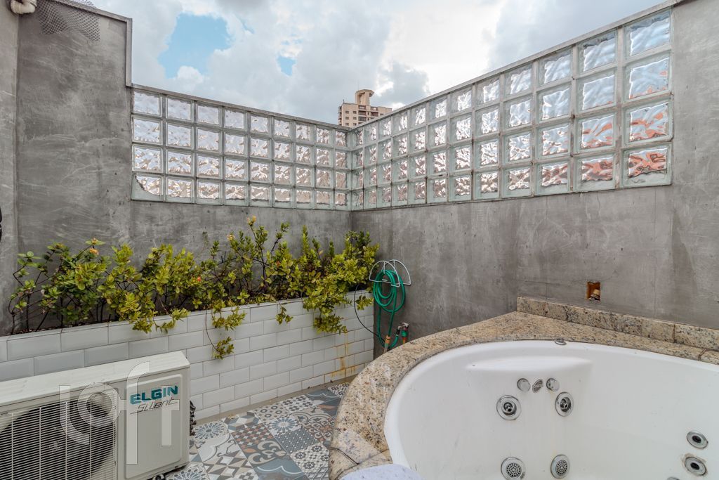 Casa à venda com 4 quartos, 219m² - Foto 37