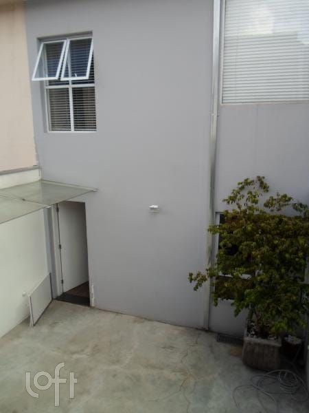 Casa à venda com 2 quartos, 240m² - Foto 17