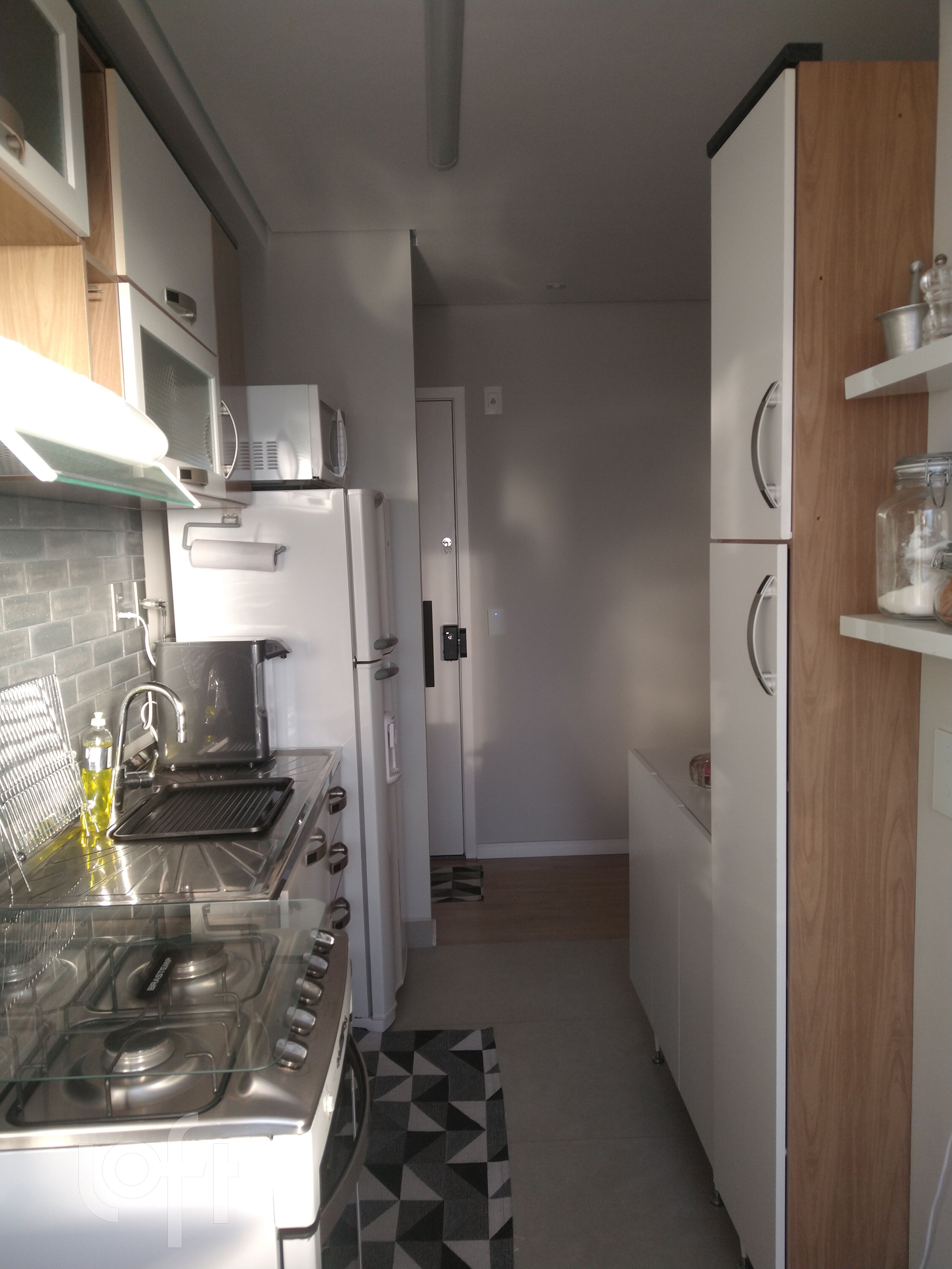 Apartamento à venda com 2 quartos, 41m² - Foto 22