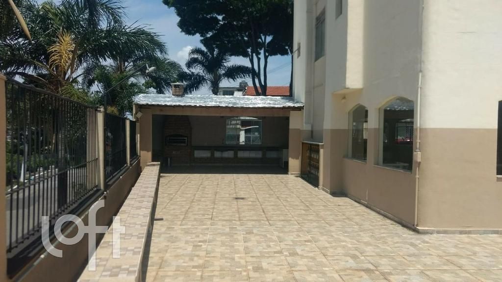Apartamento à venda com 2 quartos, 64m² - Foto 21