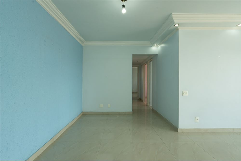 Apartamento à venda com 3 quartos, 90m² - Foto 4