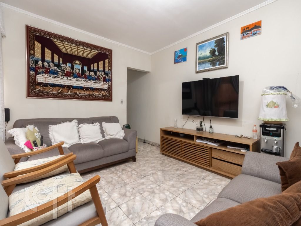 Casa à venda com 4 quartos, 160m² - Foto 1