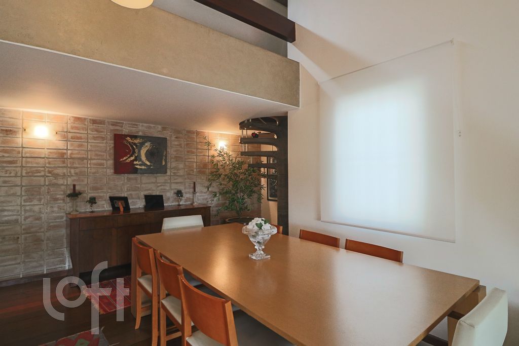 Casa à venda com 4 quartos, 276m² - Foto 13