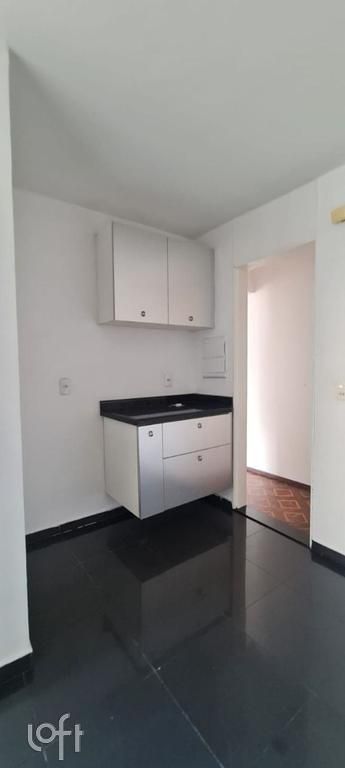Apartamento à venda com 2 quartos, 70m² - Foto 14