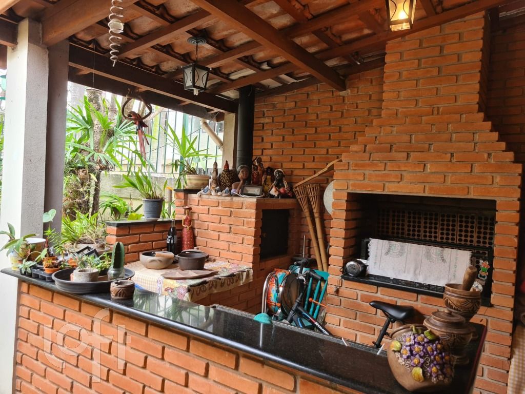 Casa, 3 quartos, 200 m² - Foto 2