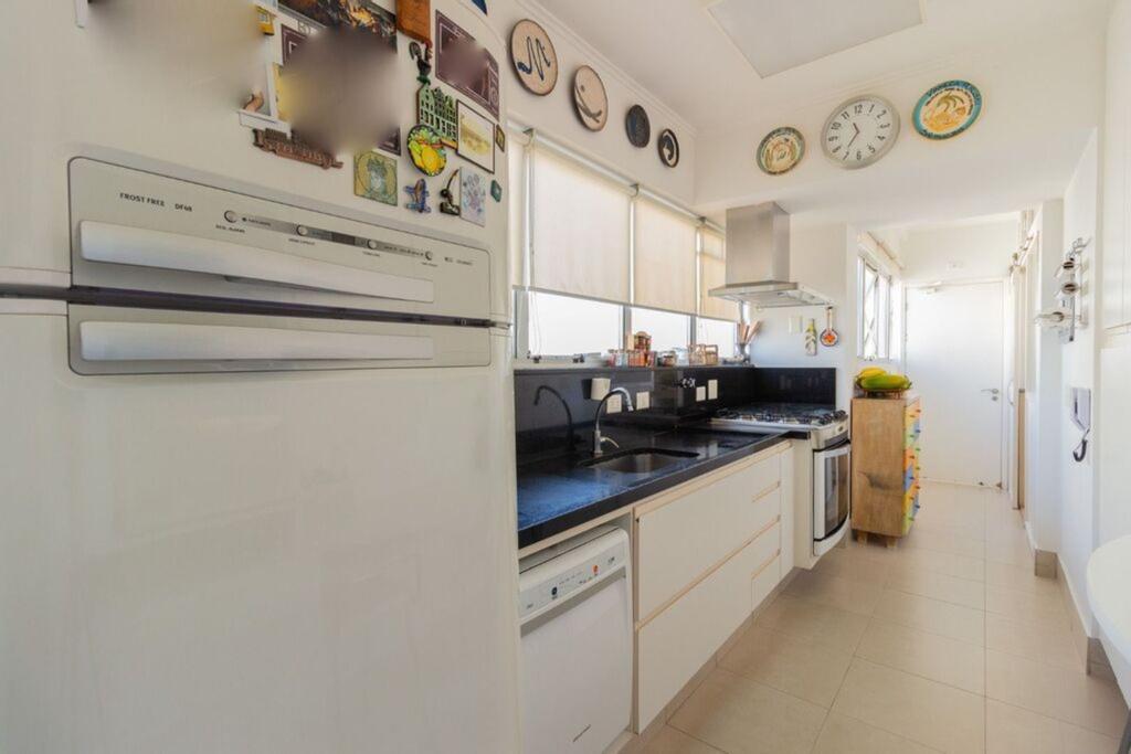 Apartamento à venda com 3 quartos, 190m² - Foto 24