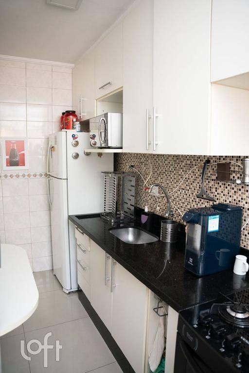Apartamento à venda com 2 quartos, 50m² - Foto 13