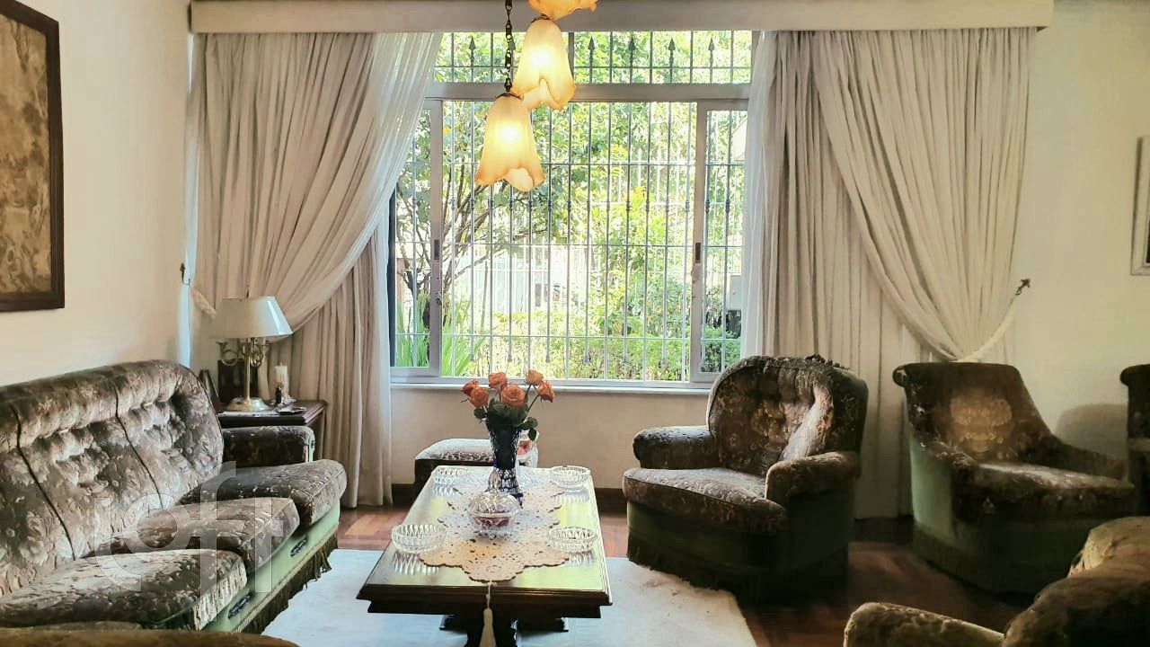 Casa, 4 quartos, 180 m² - Foto 1