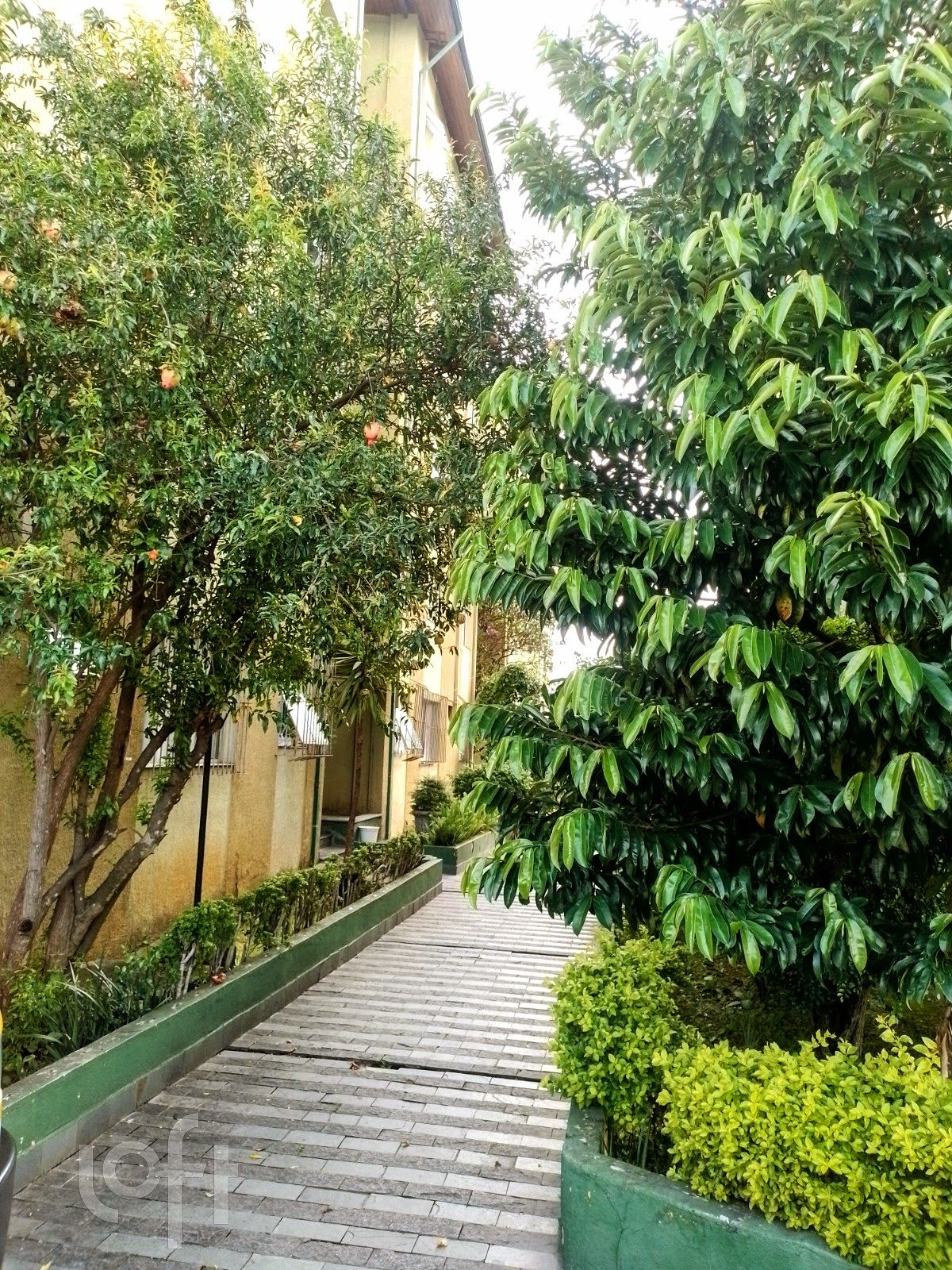 Apartamento à venda com 2 quartos, 75m² - Foto 29