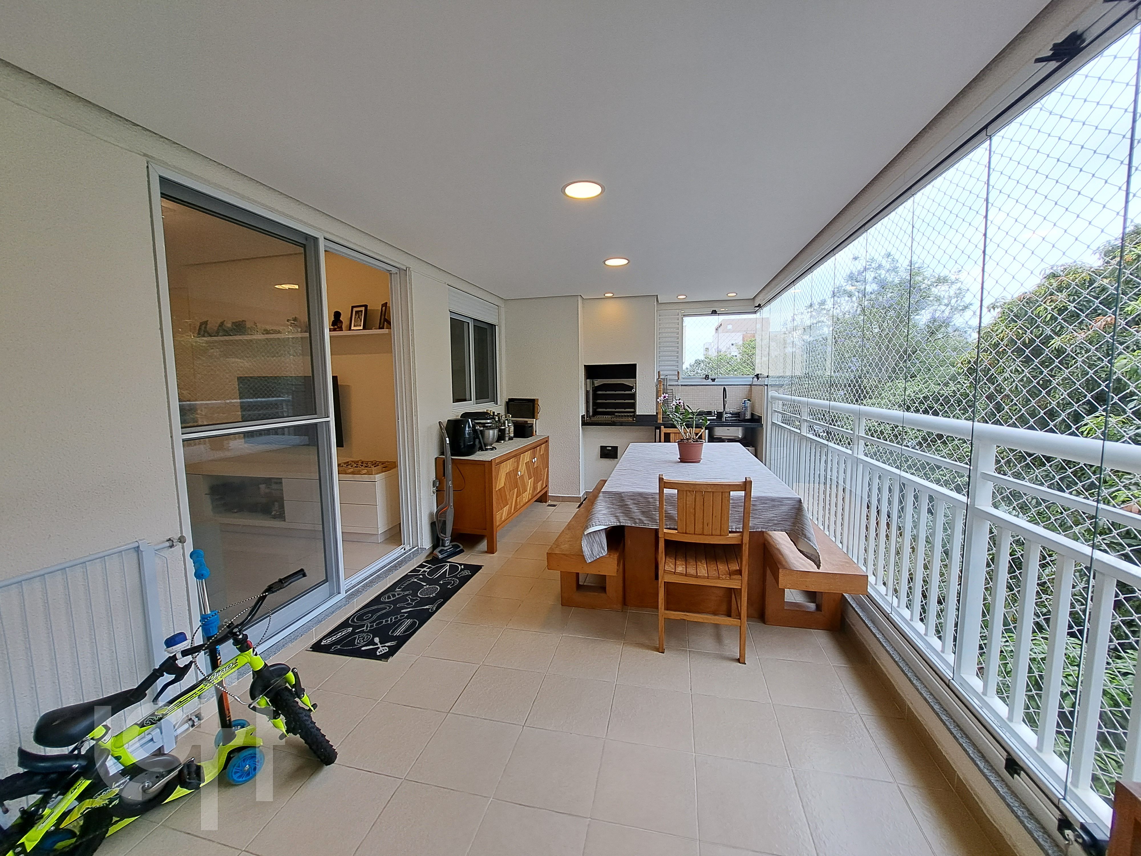 Apartamento à venda com 3 quartos, 85m² - Foto 29