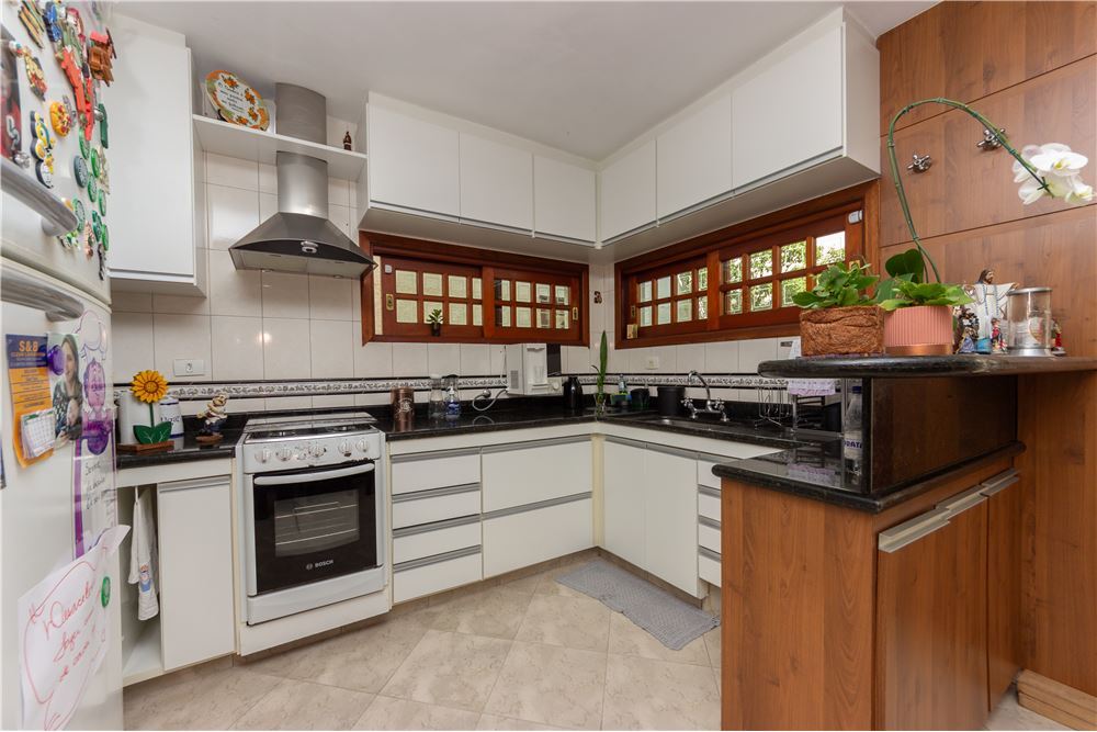 Casa à venda com 3 quartos, 380m² - Foto 23