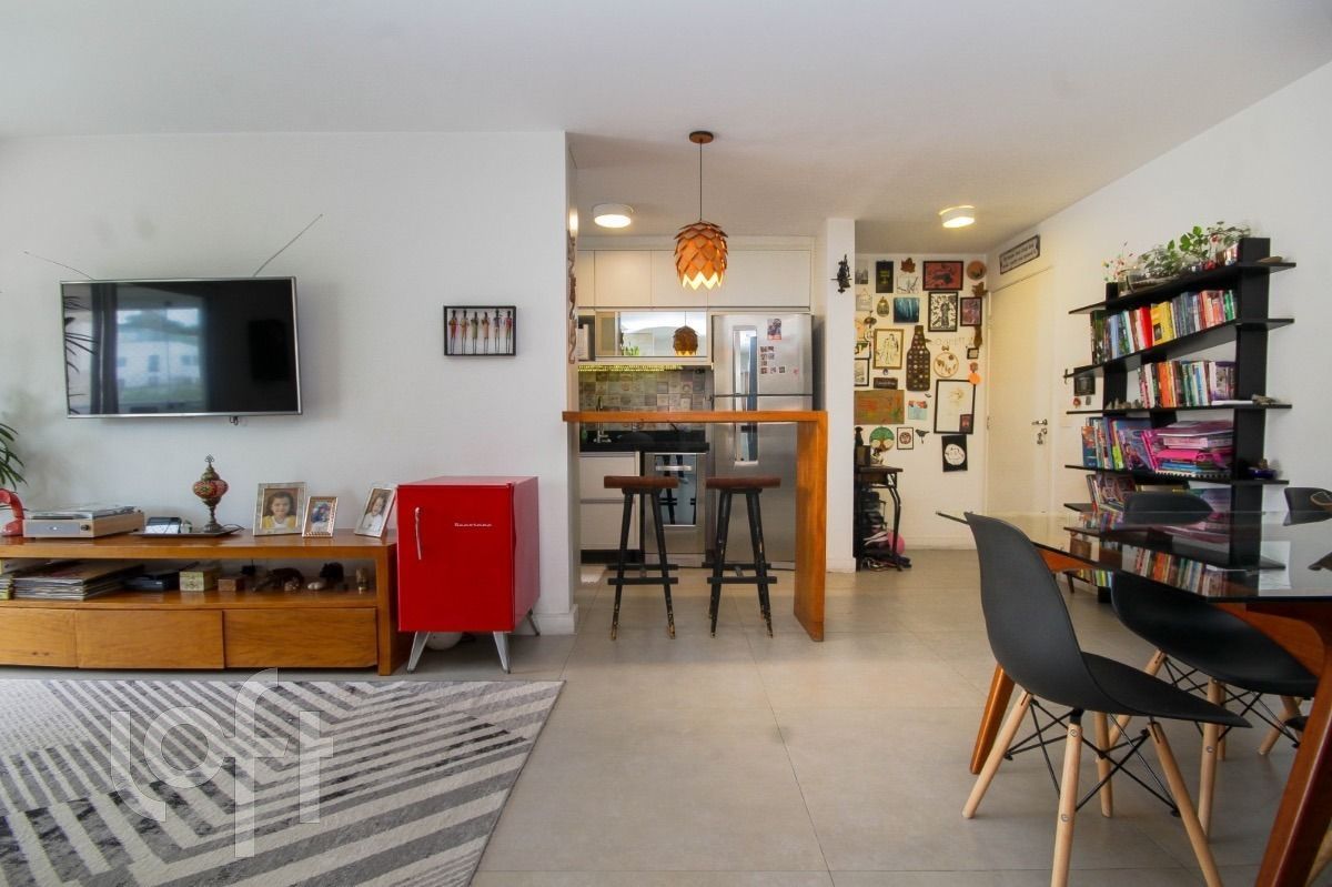 Apartamento à venda com 2 quartos, 78m² - Foto 2