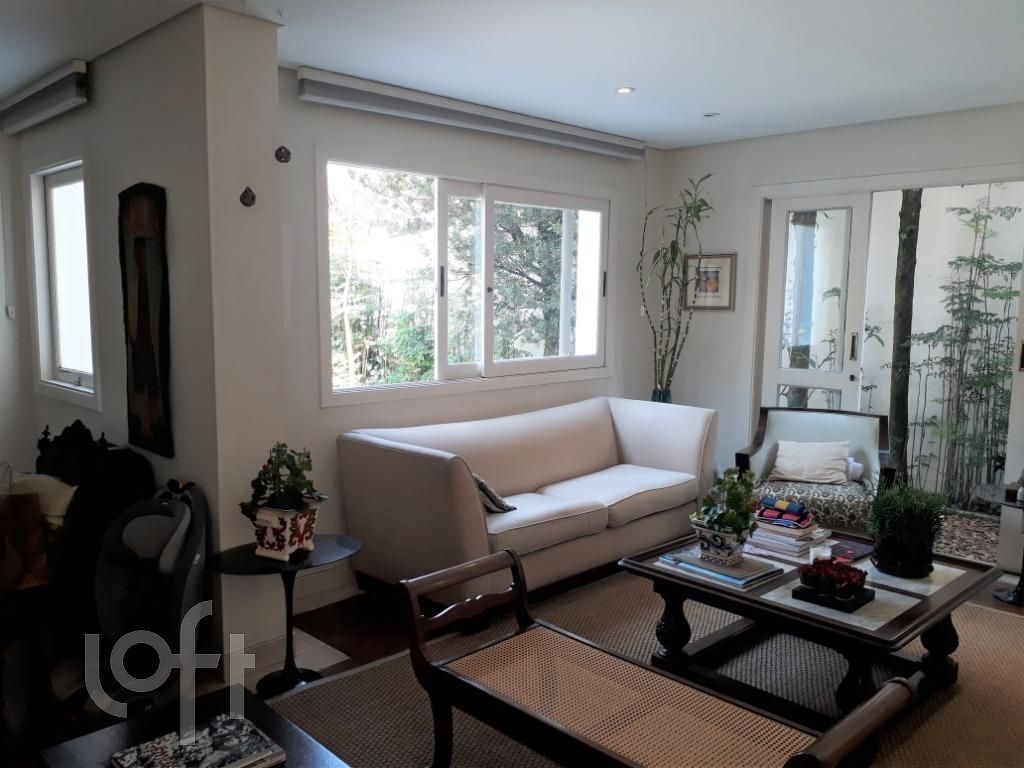 Casa, 4 quartos, 350 m² - Foto 1