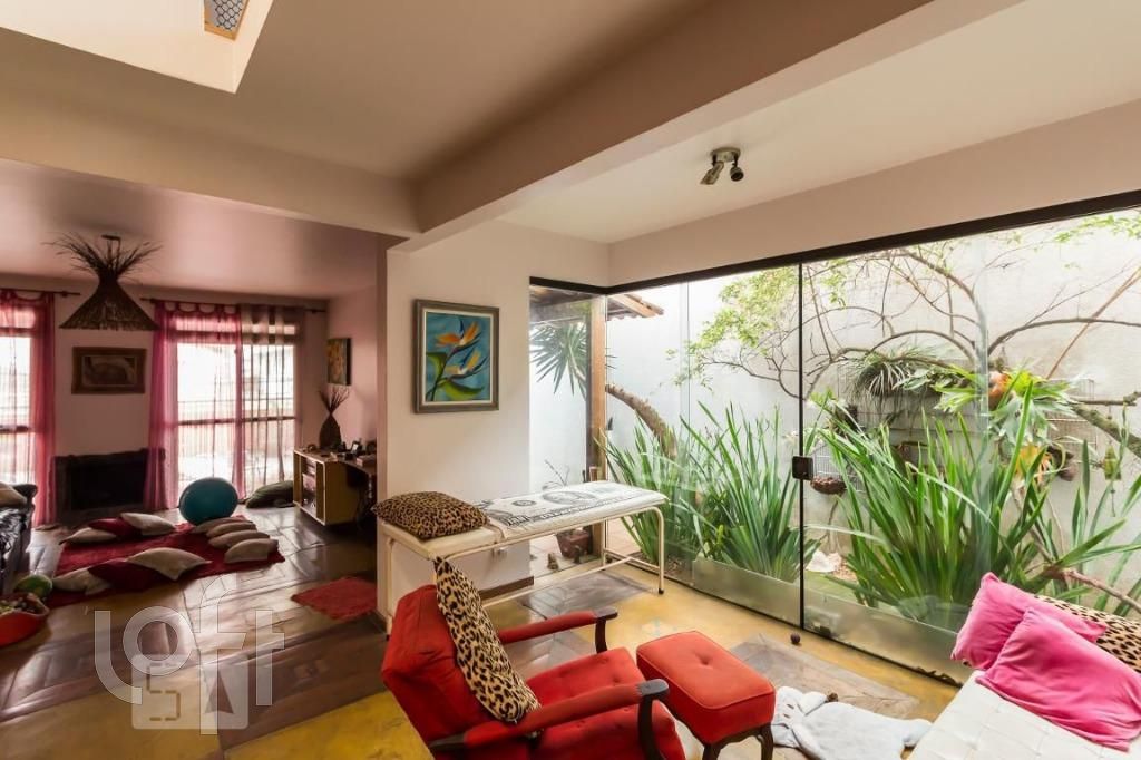 Casa, 3 quartos, 280 m² - Foto 2