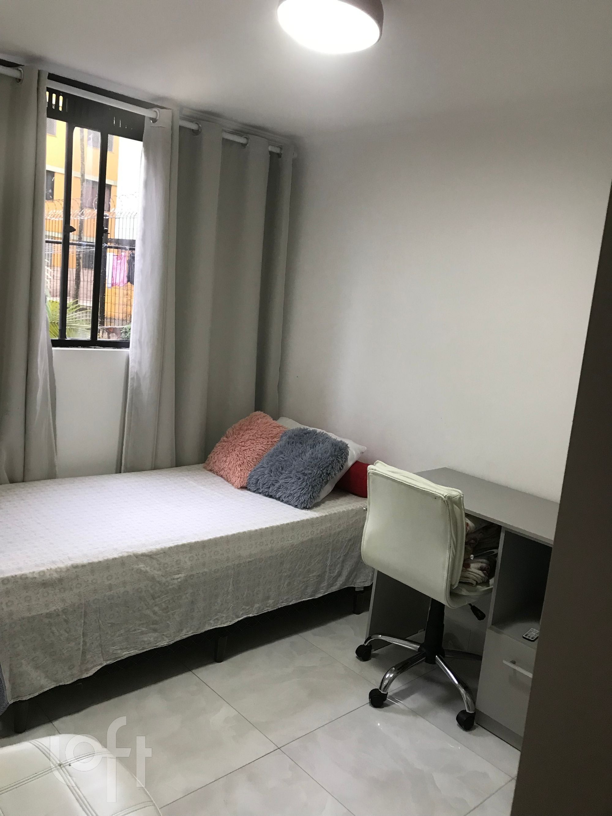 Apartamento à venda com 2 quartos, 49m² - Foto 2