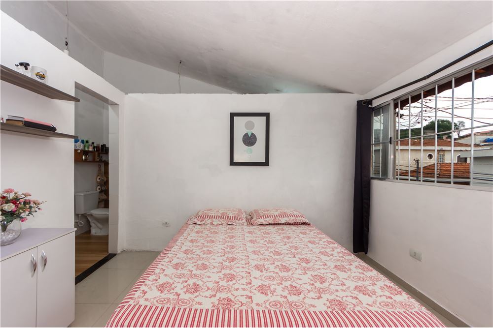 Casa à venda com 2 quartos, 200m² - Foto 9