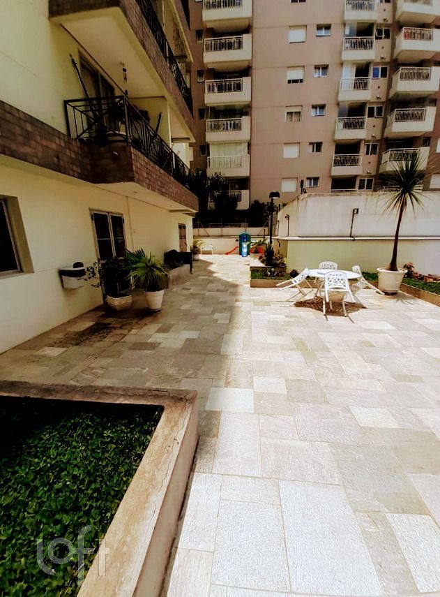 Apartamento à venda com 2 quartos, 67m² - Foto 22