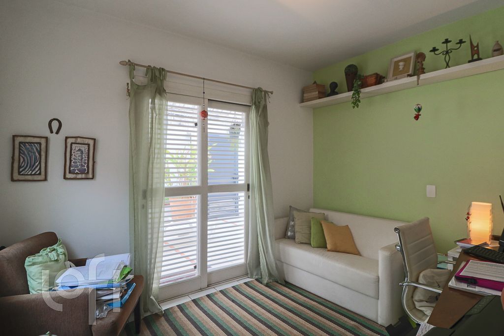 Casa à venda com 4 quartos, 276m² - Foto 24