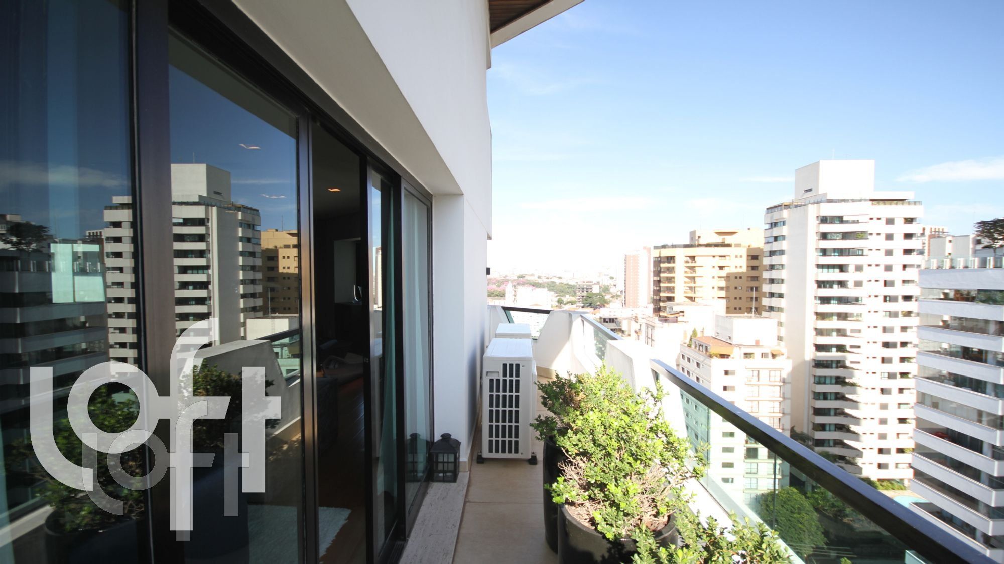 Apartamento à venda com 3 quartos, 200m² - Foto 23