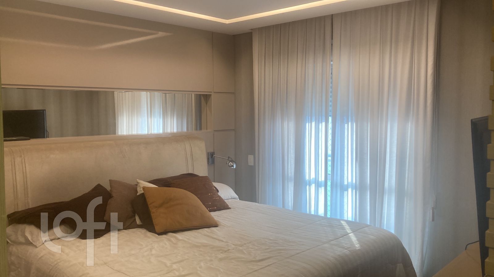 Apartamento à venda com 3 quartos, 213m² - Foto 18