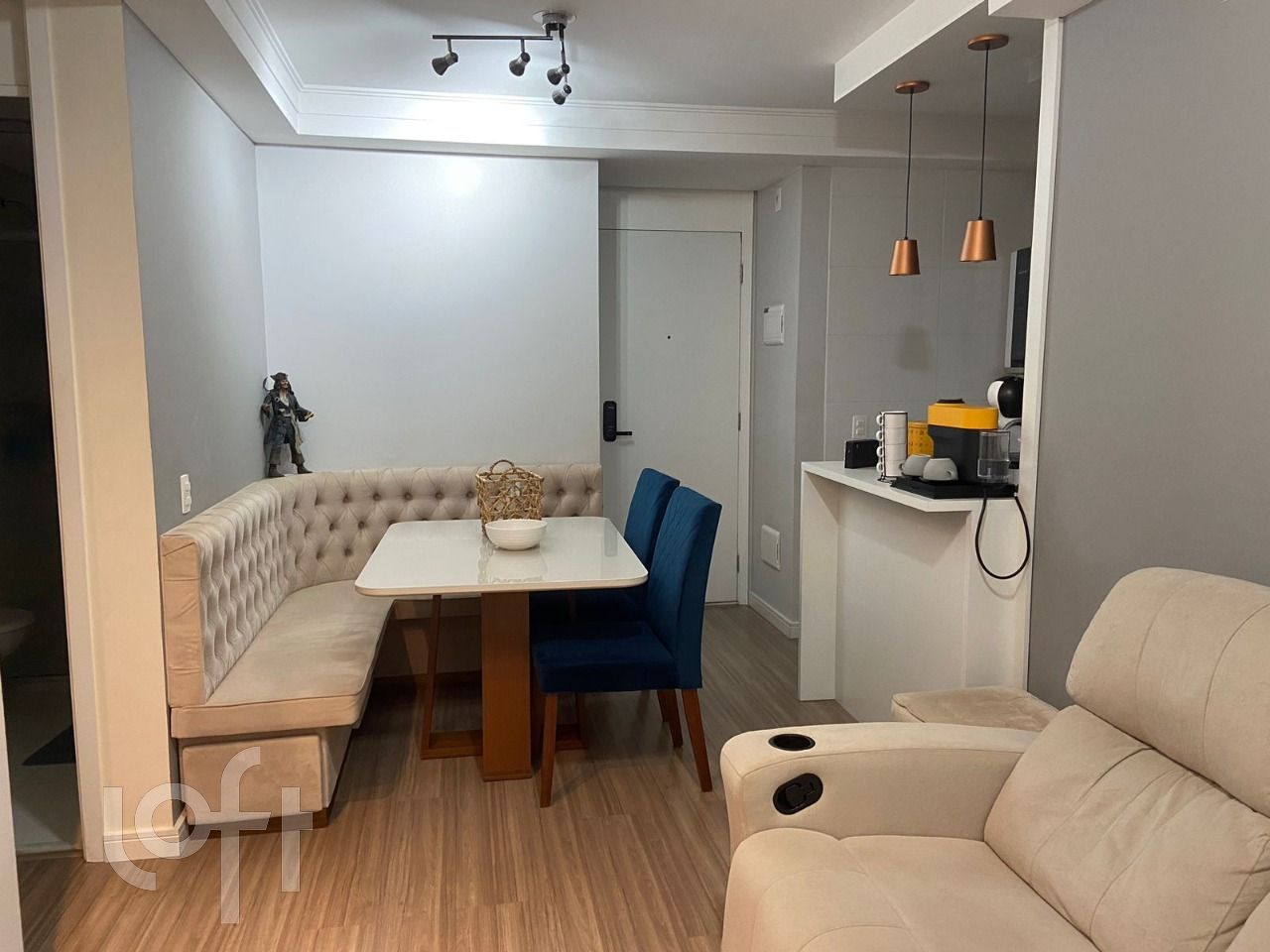 Apartamento à venda com 2 quartos, 49m² - Foto 2