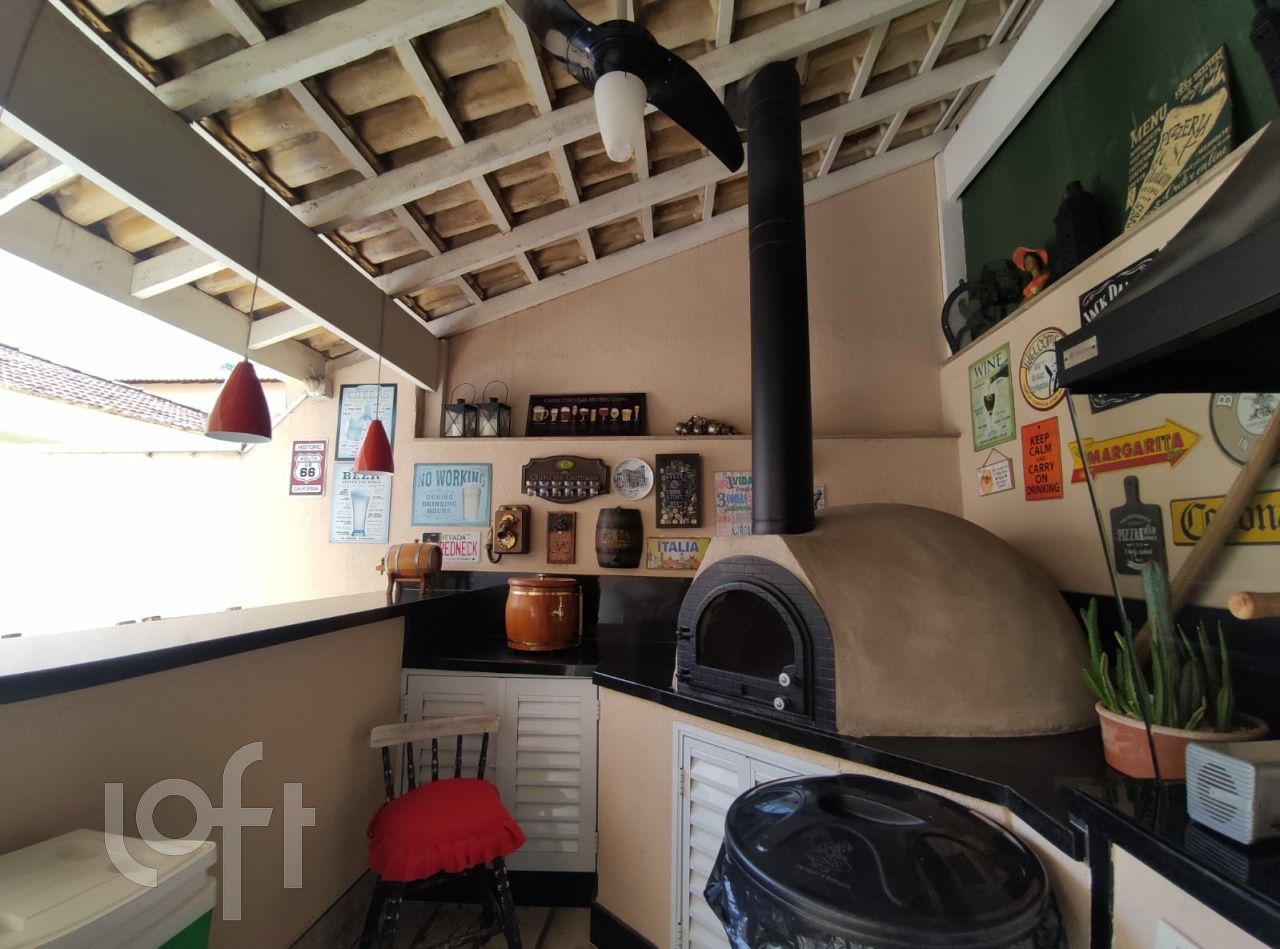 Casa à venda com 3 quartos, 210m² - Foto 37