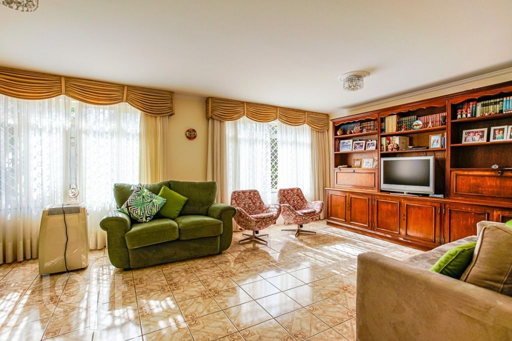 Casa, 4 quartos, 224 m² - Foto 1