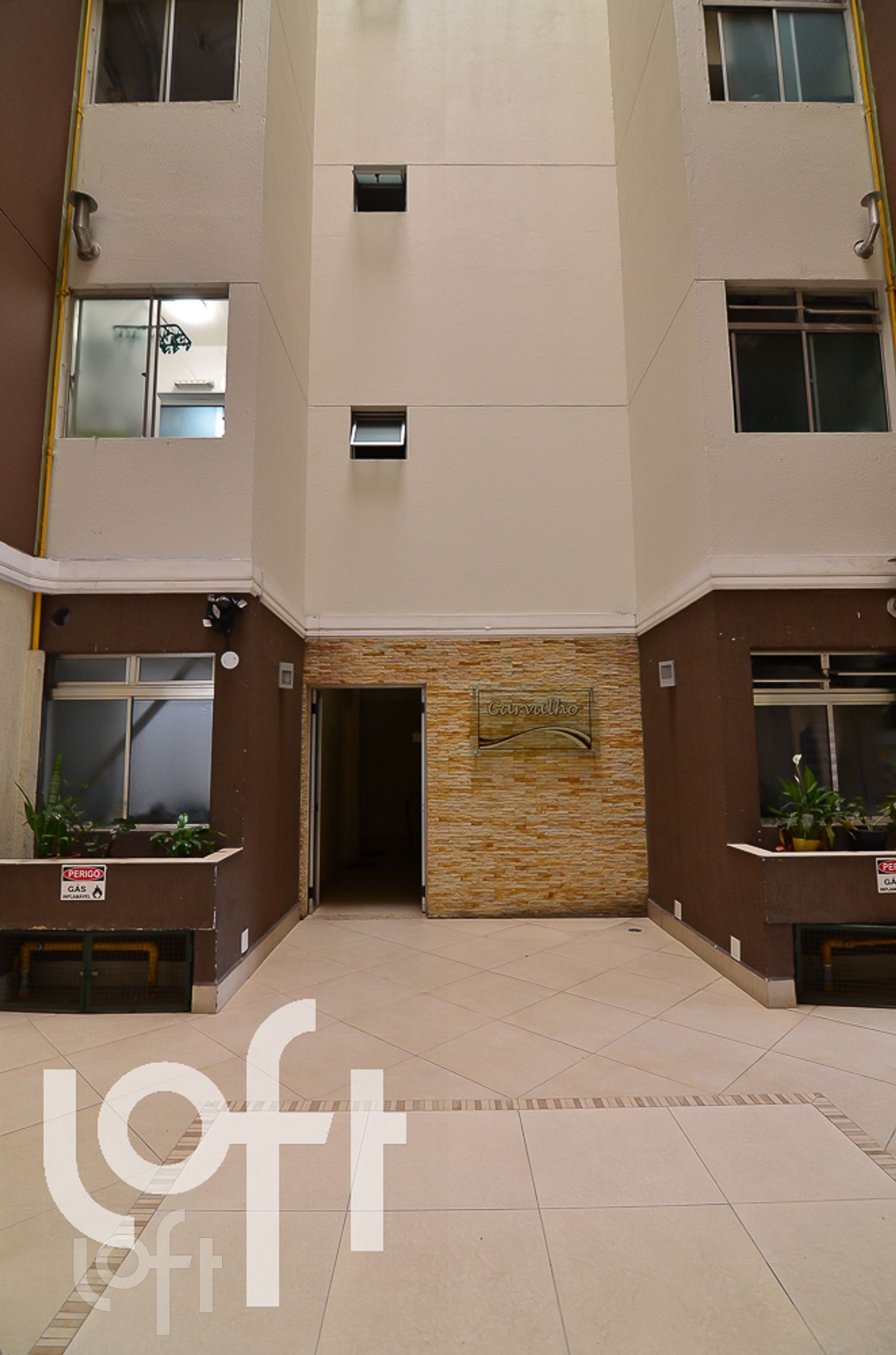 Apartamento à venda com 2 quartos, 50m² - Foto 32