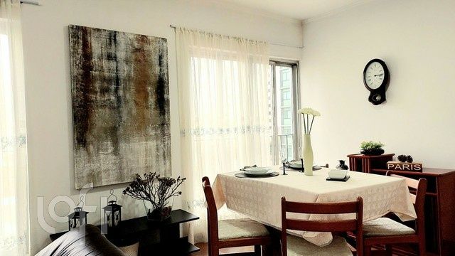 Apartamento à venda com 3 quartos, 113m² - Foto 2