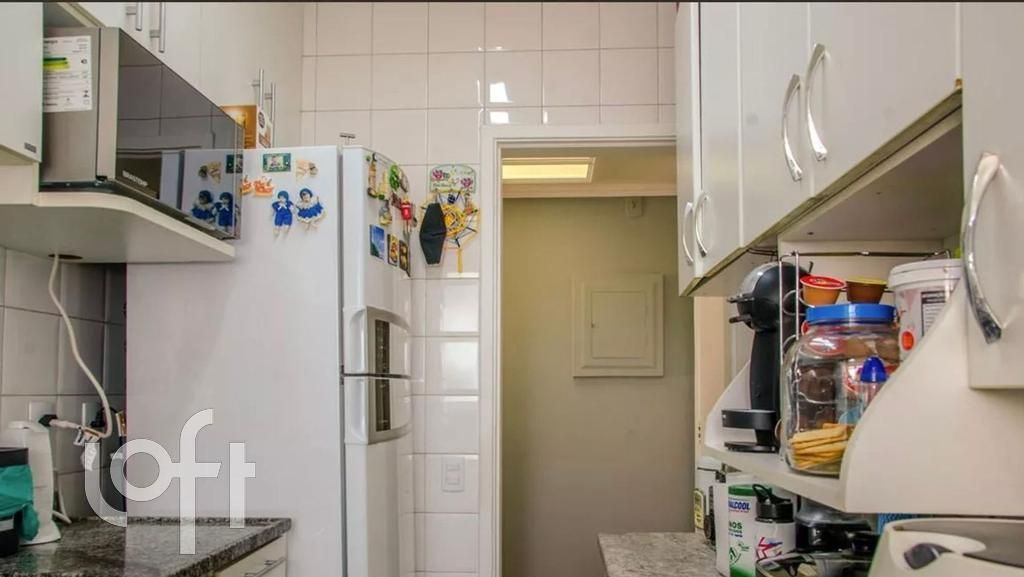 Apartamento à venda com 2 quartos, 62m² - Foto 7