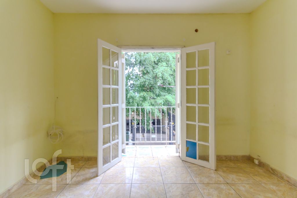 Casa à venda com 2 quartos, 64m² - Foto 7