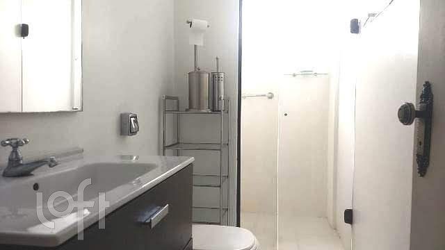 Apartamento à venda com 2 quartos, 74m² - Foto 6