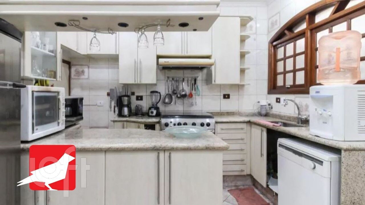 Casa à venda com 4 quartos, 240m² - Foto 17