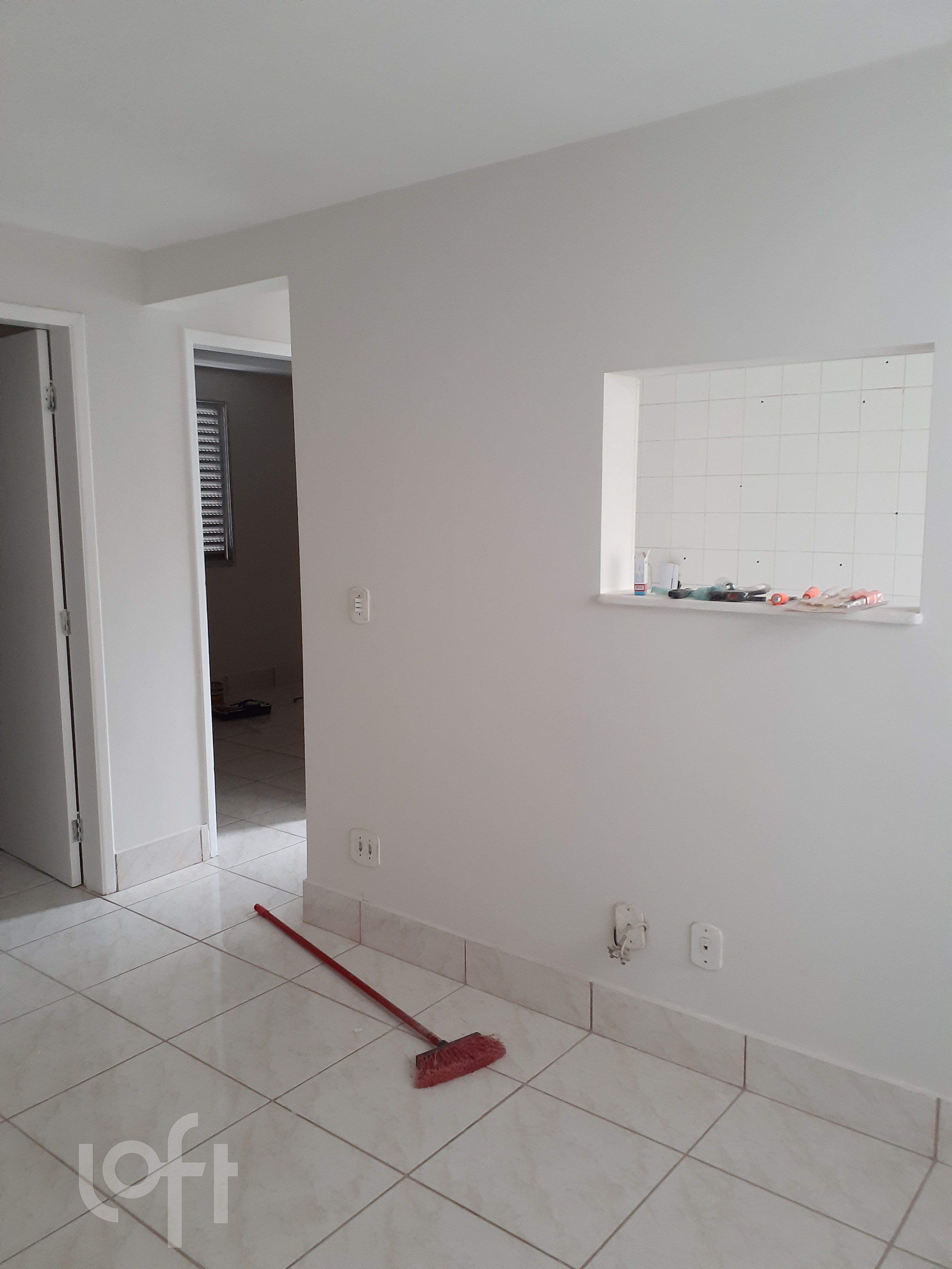 Apartamento à venda com 2 quartos, 45m² - Foto 2