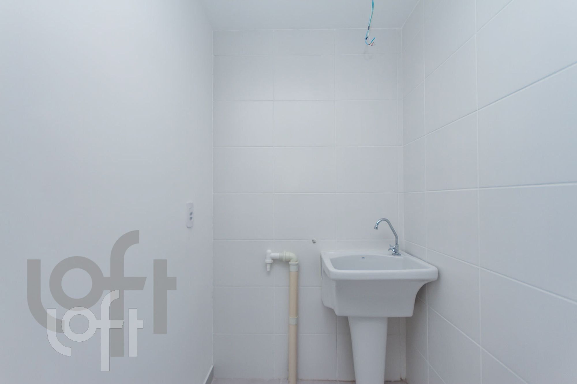 Apartamento à venda com 2 quartos, 40m² - Foto 20