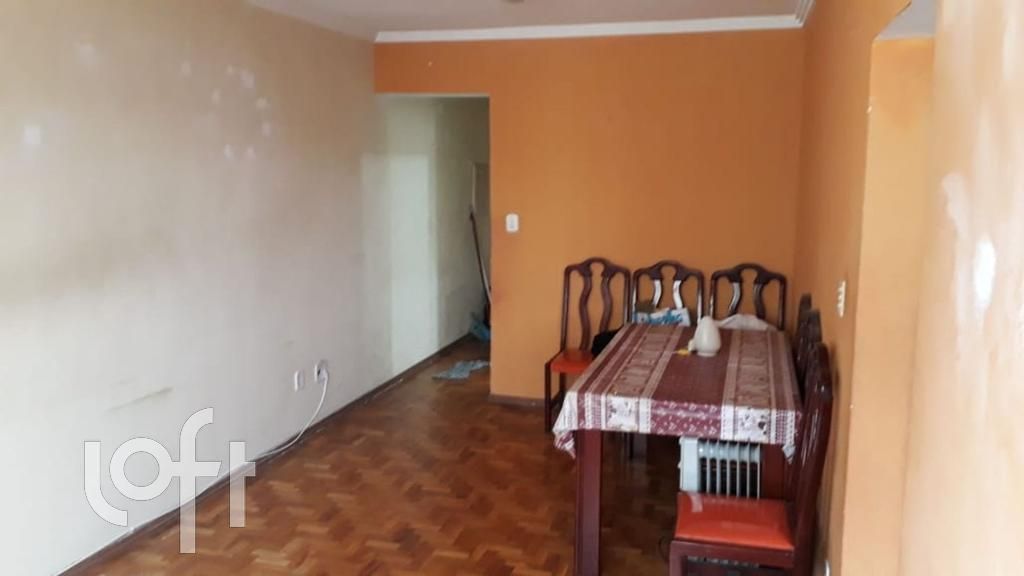 Apartamento à venda com 2 quartos, 70m² - Foto 6