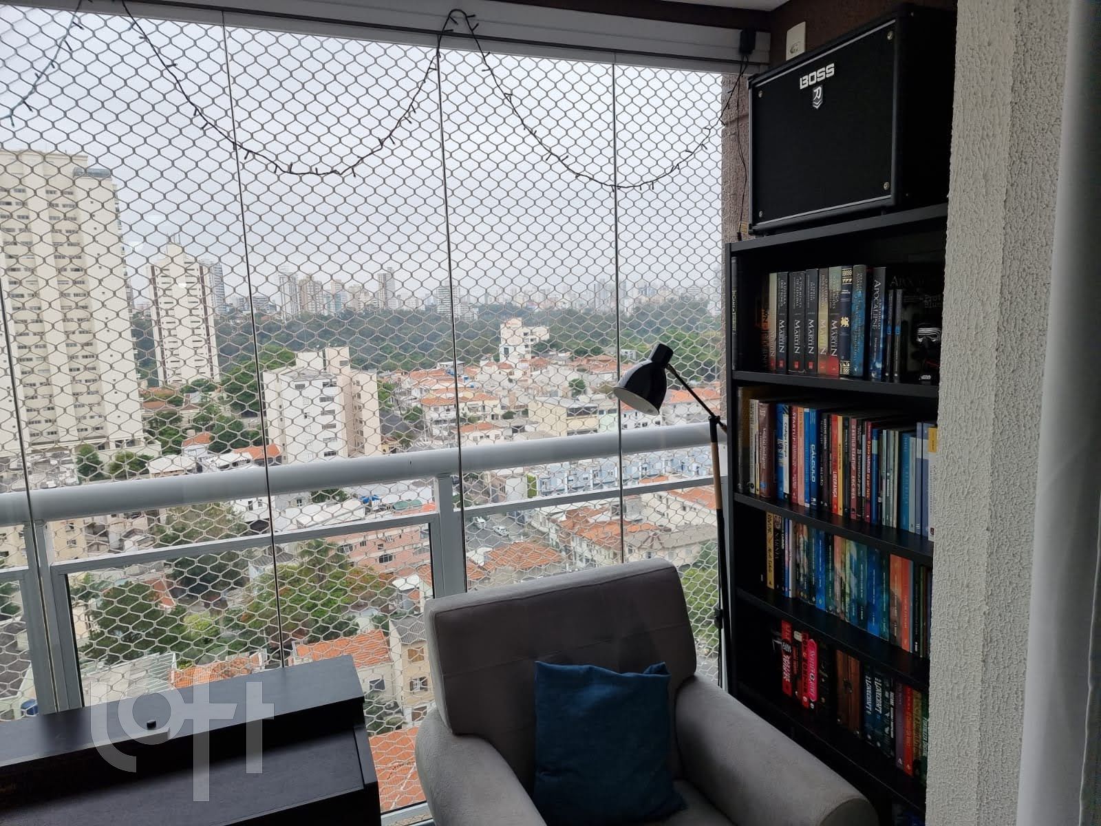 Apartamento à venda com 1 quarto, 34m² - Foto 2