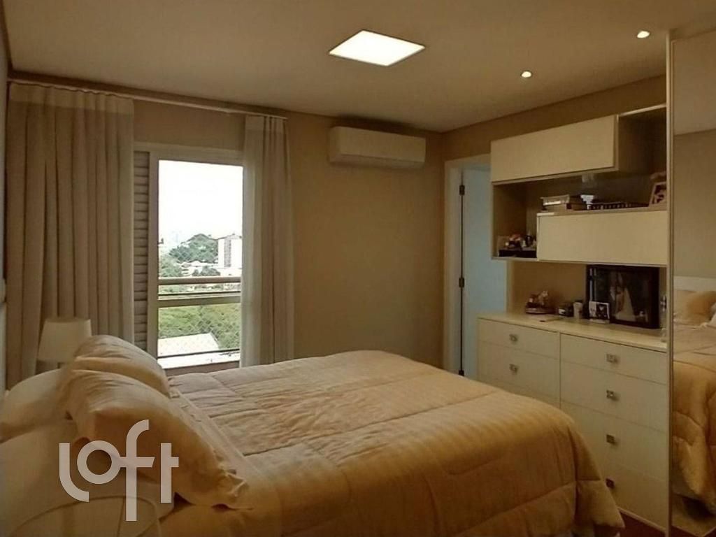 Apartamento à venda com 3 quartos, 140m² - Foto 2