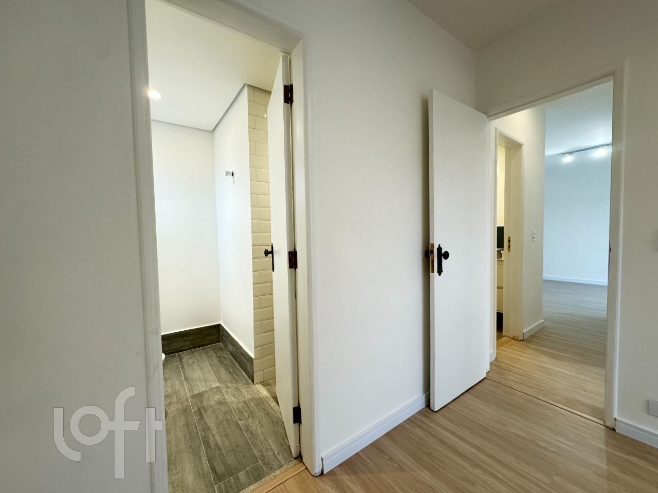 Apartamento à venda com 2 quartos, 73m² - Foto 32