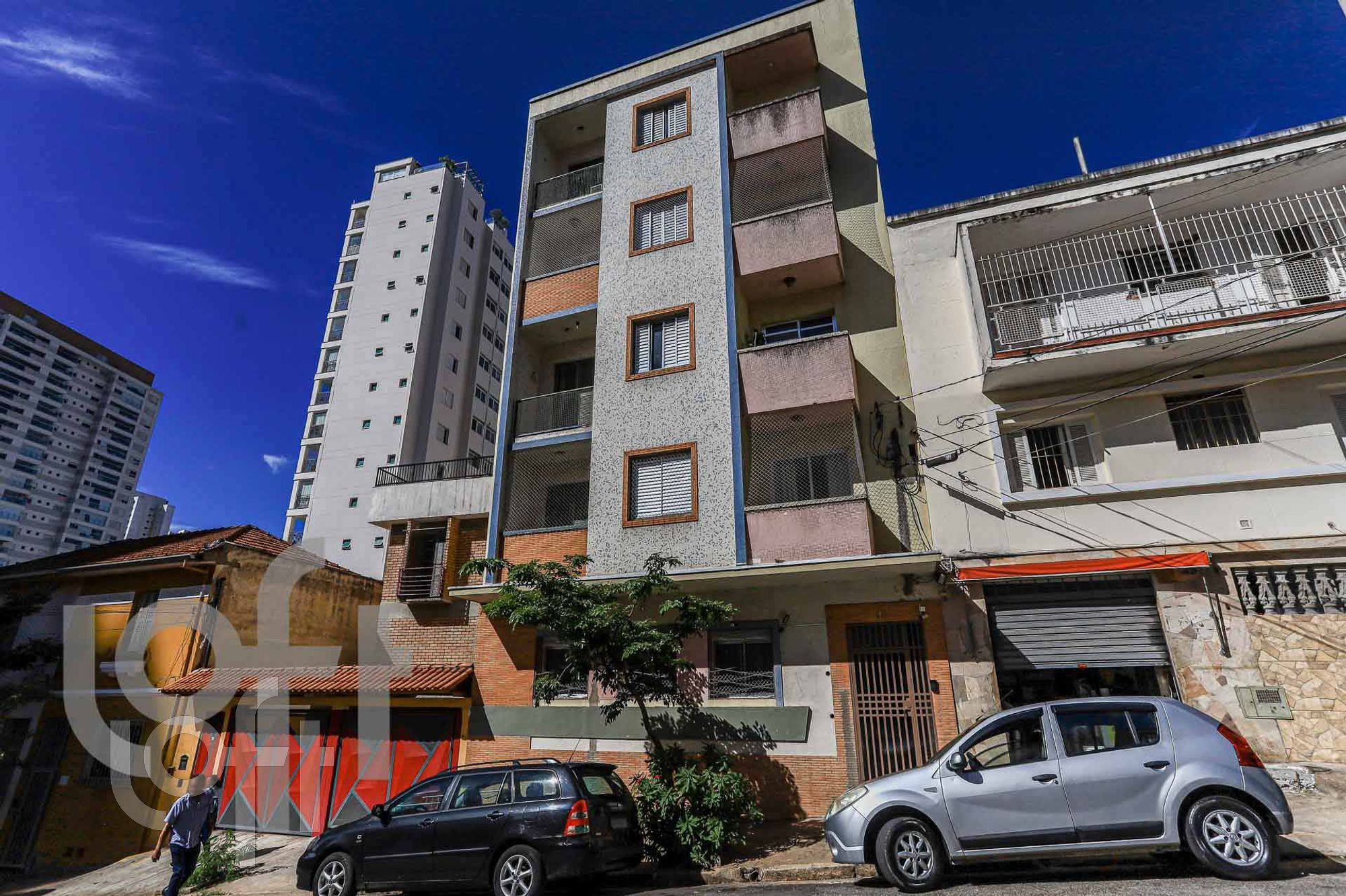 Apartamento à venda com 2 quartos, 75m² - Foto 12