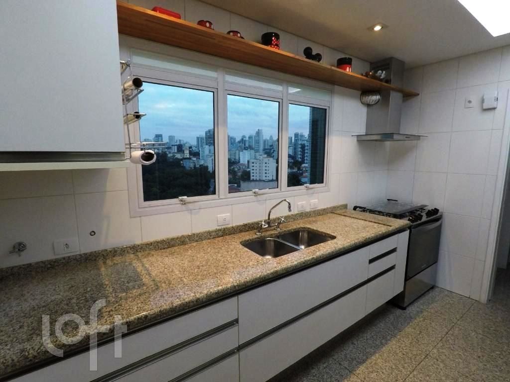 Apartamento à venda com 4 quartos, 234m² - Foto 37