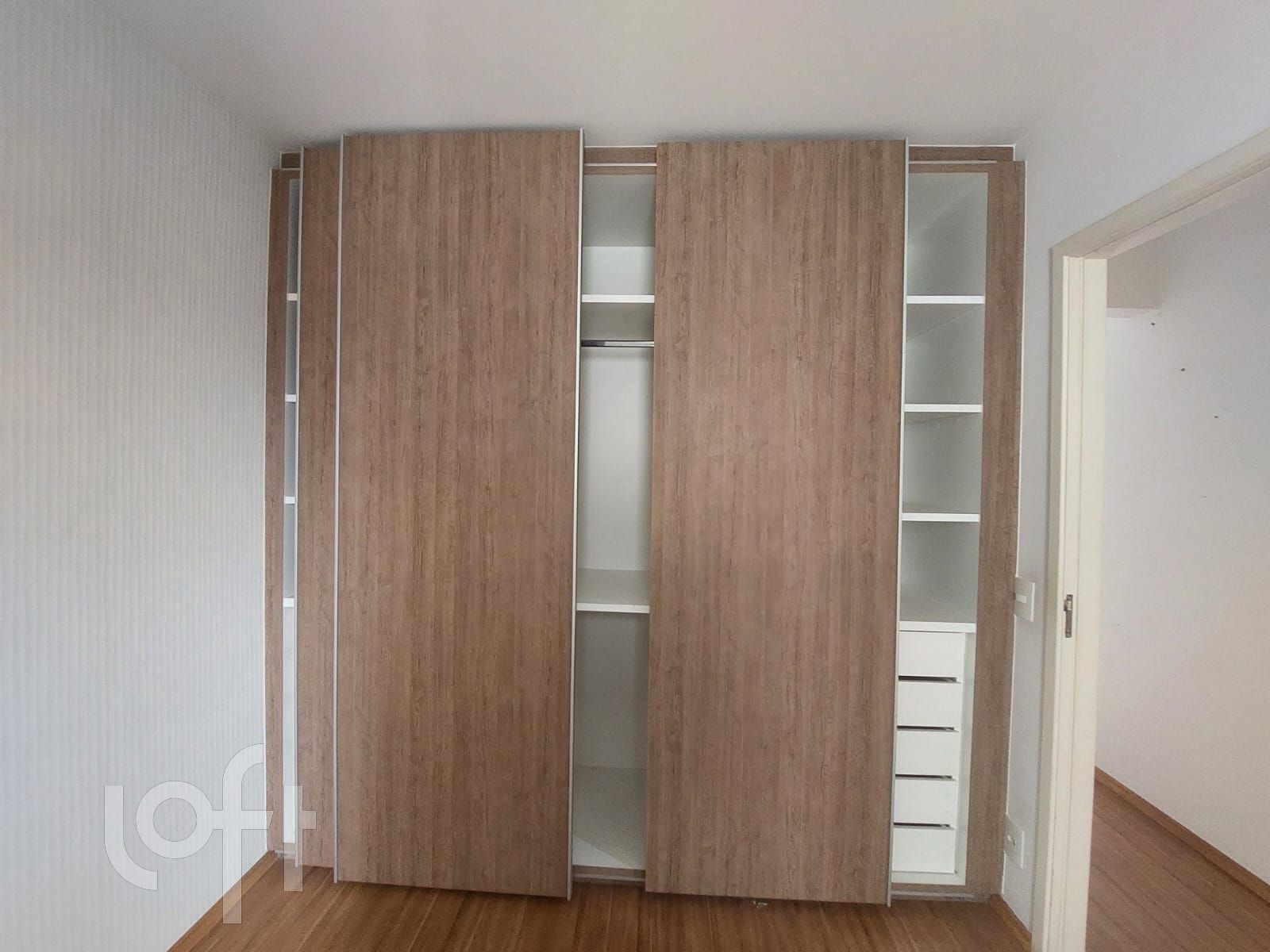 Apartamento à venda com 2 quartos, 47m² - Foto 2