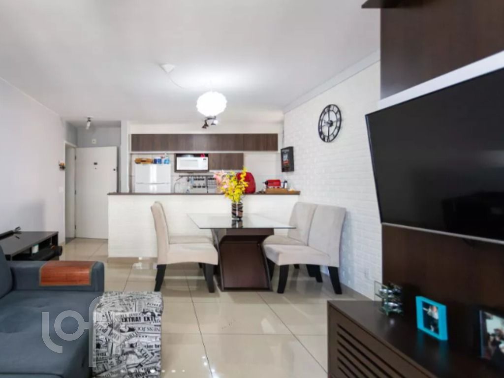 Apartamento à venda com 3 quartos, 70m² - Foto 3