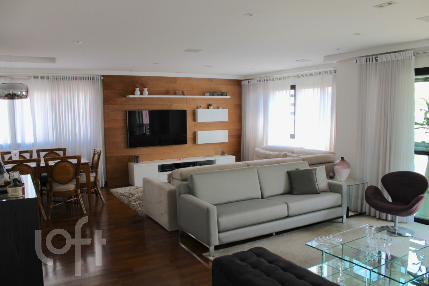 Apartamento à venda com 4 quartos, 234m² - Foto 1