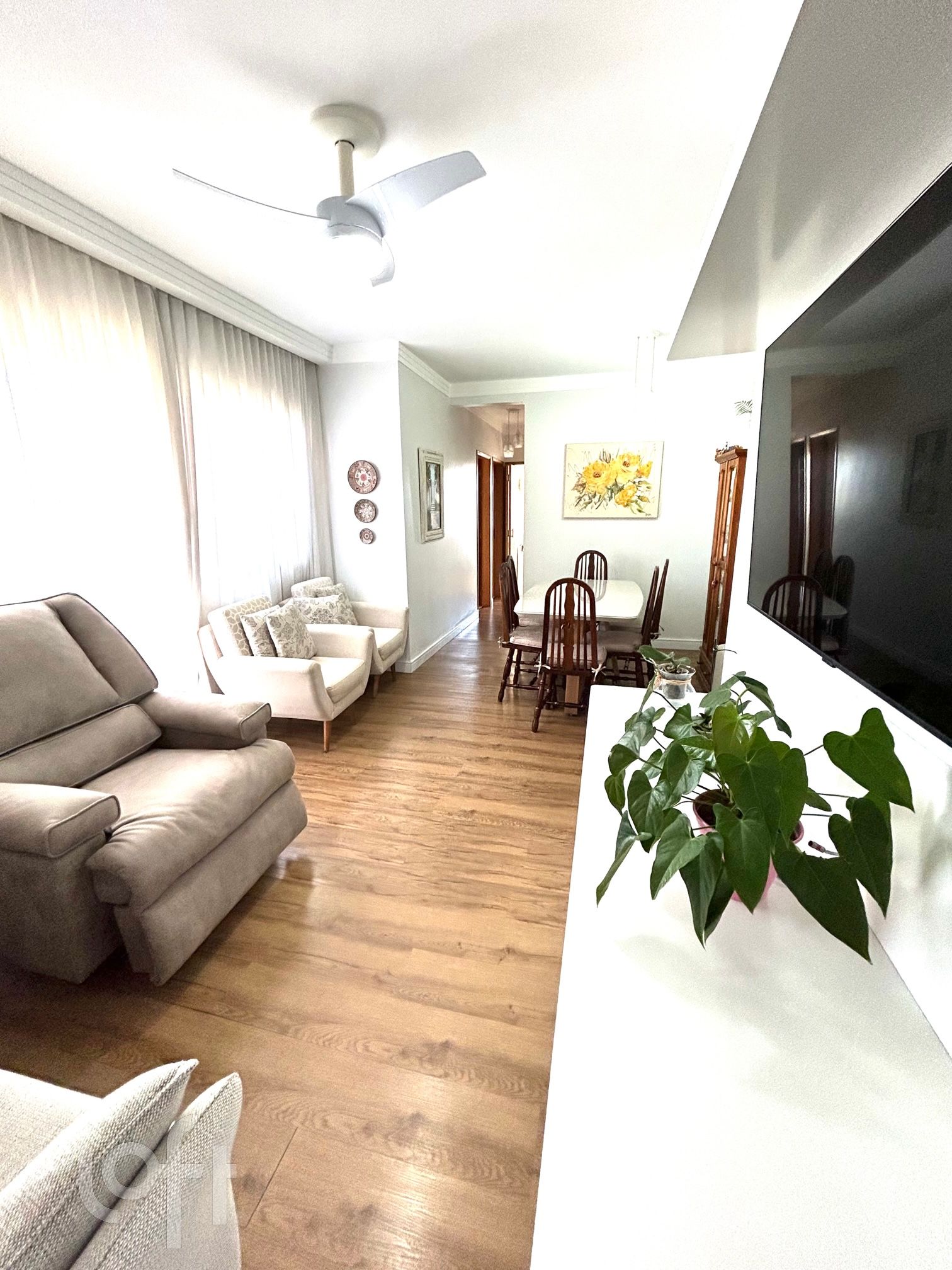 Apartamento à venda com 3 quartos, 75m² - Foto 3