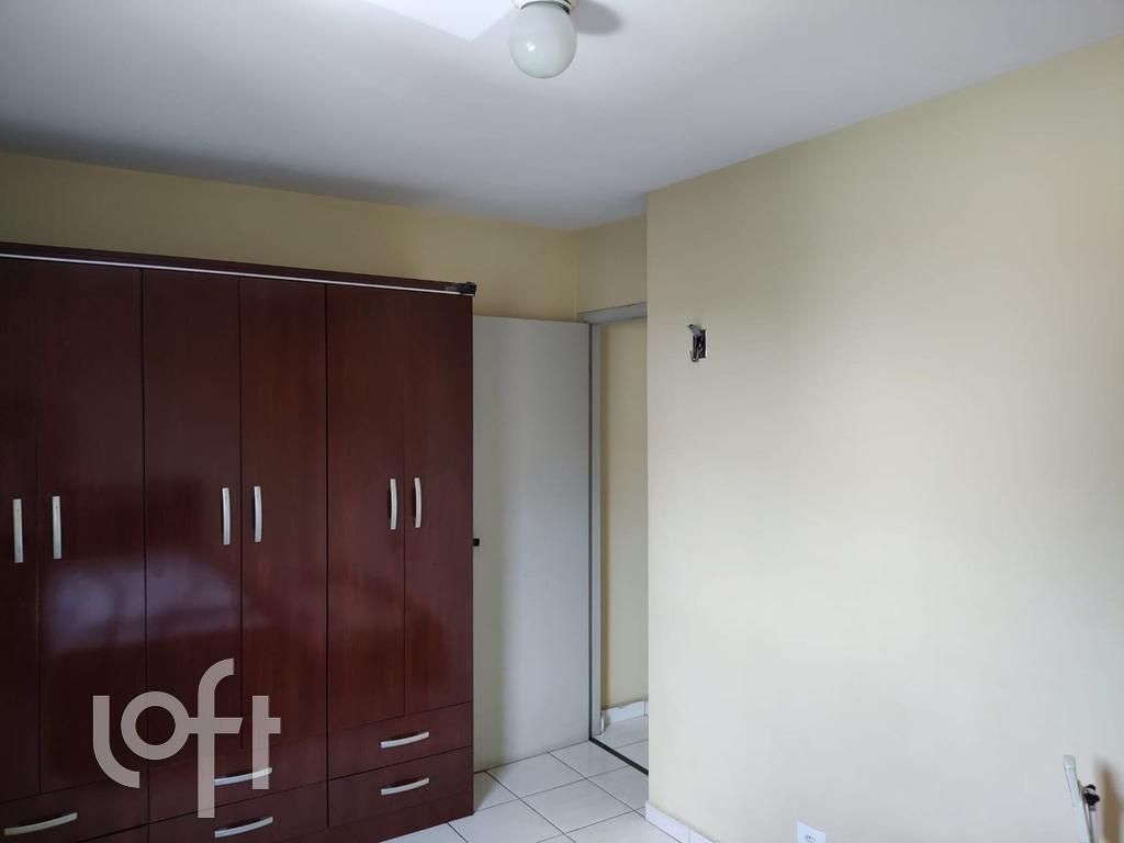 Apartamento à venda com 2 quartos, 69m² - Foto 3