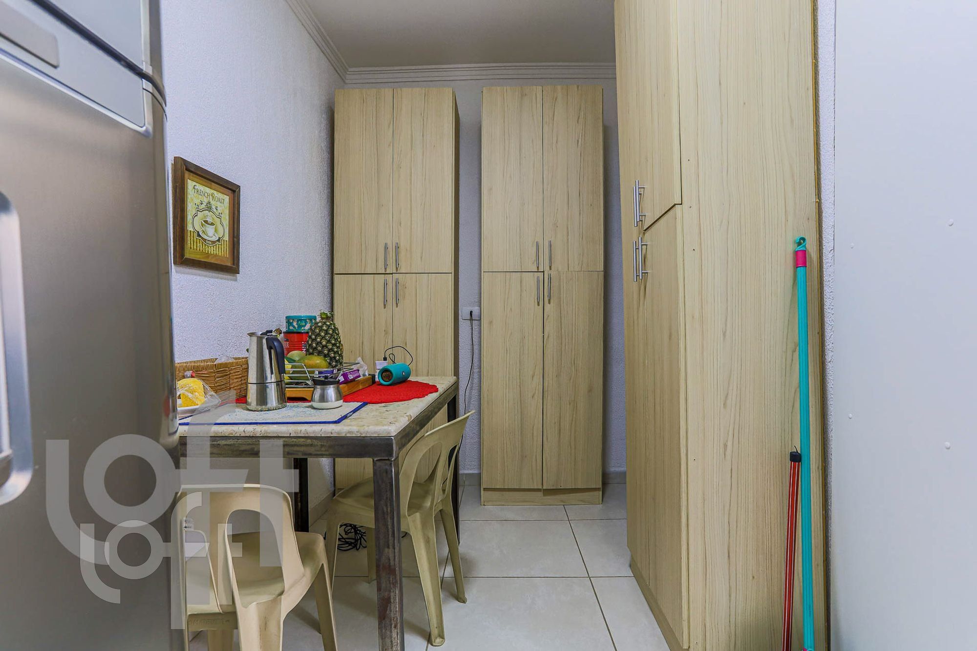 Apartamento à venda com 2 quartos, 75m² - Foto 10