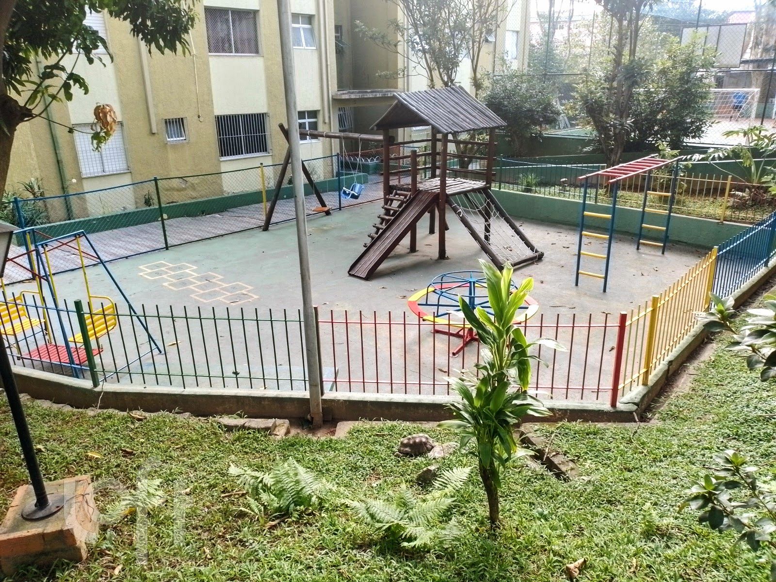 Apartamento à venda com 2 quartos, 75m² - Foto 15