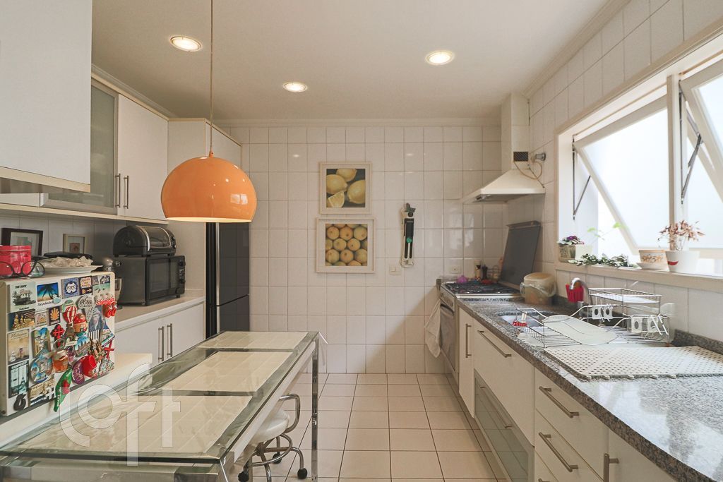 Casa à venda com 4 quartos, 276m² - Foto 30